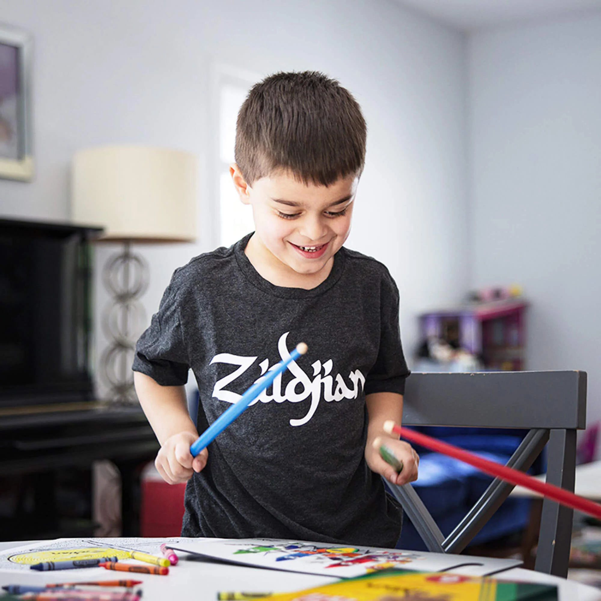 Zildjian x Crayola Pack, 6 Kids Drumsticks & Pad - Image 9