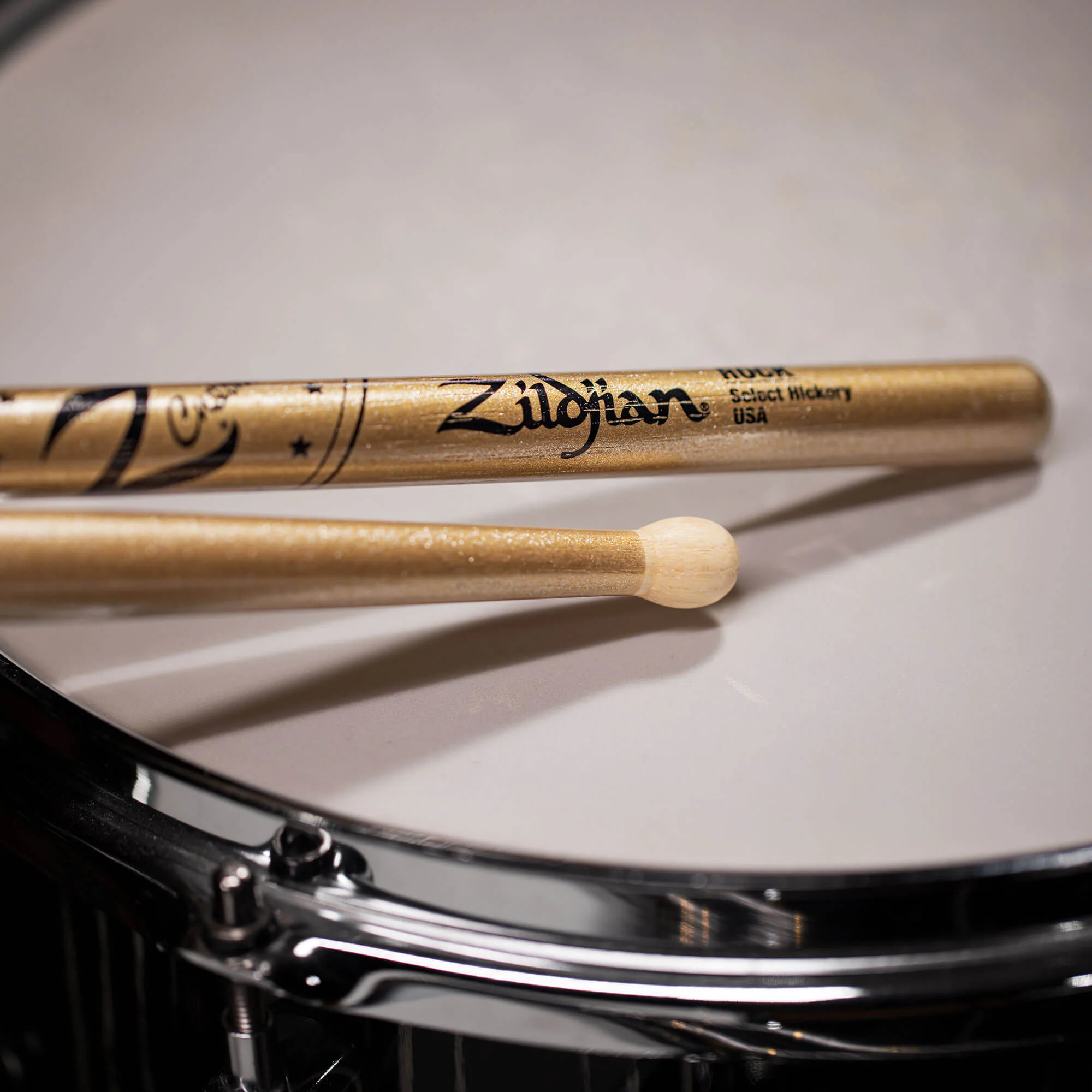 Z Custom LE Drumstick Collection ROCK Gold Chroma, Wood Tip - Image 5